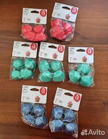 Одноразовая посуда, трубочки, формы для выпечки