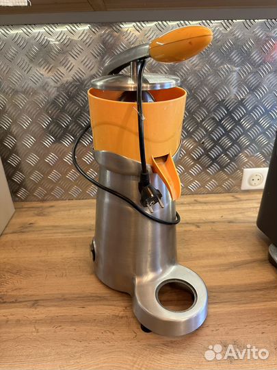 Соковыжималка для цитрусовых