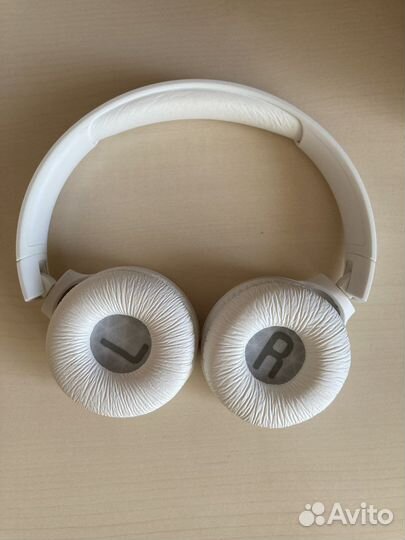 Беспроводные наушники jbl tune 500bt