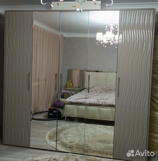 Спальный гарнитур