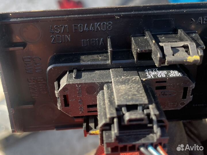 Панель часы аварийка мондэо 3 2006