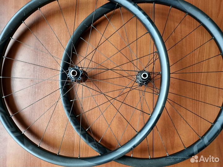 Колёса 27.5 Specialized Roval Traverse Carbon SL