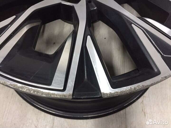 Диск R20 Bmw 4 G22, G23, G26 (2020-нв) 862I