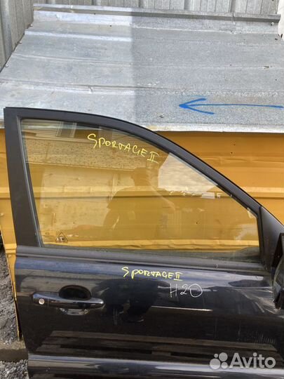 Стекло двери передней правой для Kia Sportage II