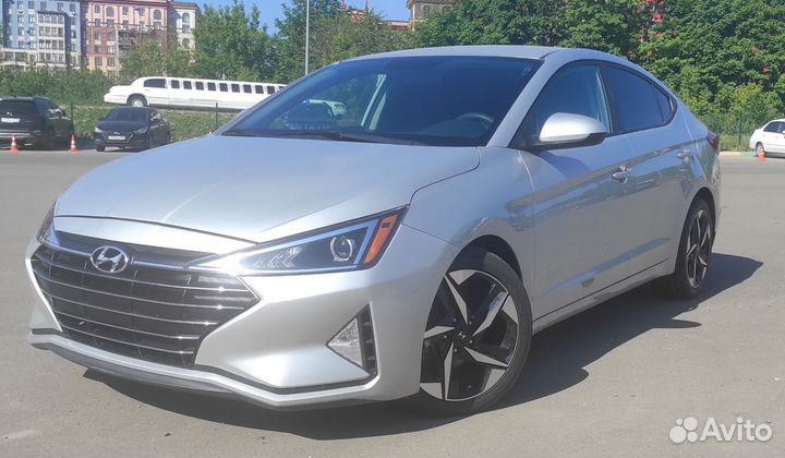 Hyundai Elantra, 2019