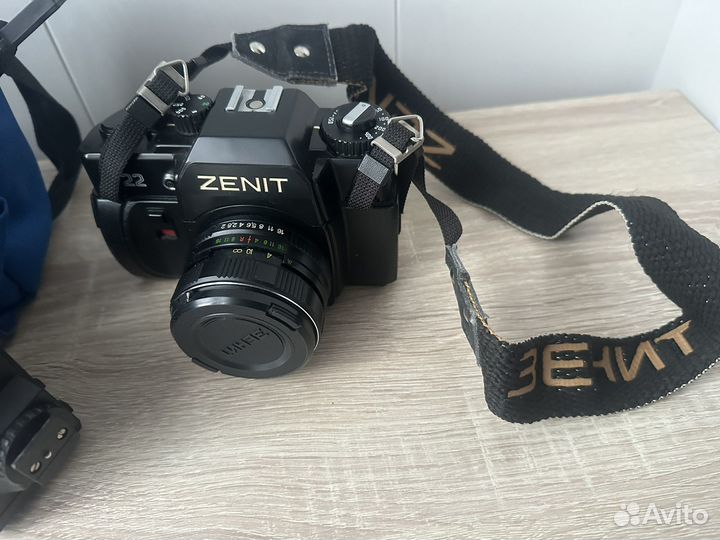 Фотоаппарат Зенит-122 1994г и вспышка фэ-30 Новые