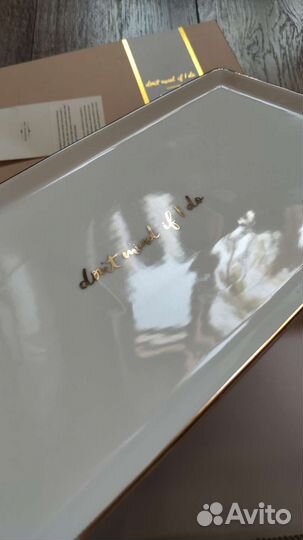 Блюдо фарфоровое Rosanna