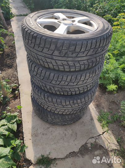 Marshal I'Zen KW27 215/60 R16