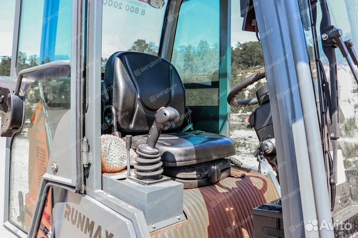 Фронтальный погрузчик Runmax MLX 352E, 2023