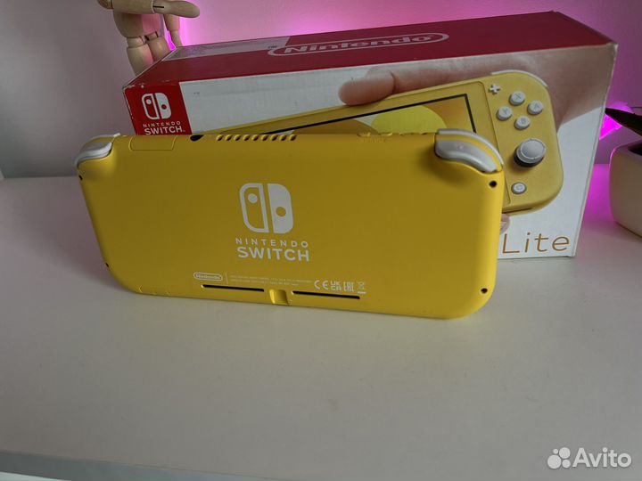 Портативная игровая приставка nintendo switch lite