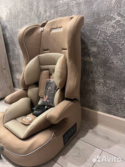 Автомобильное детское кресло от 9 до 36 кг