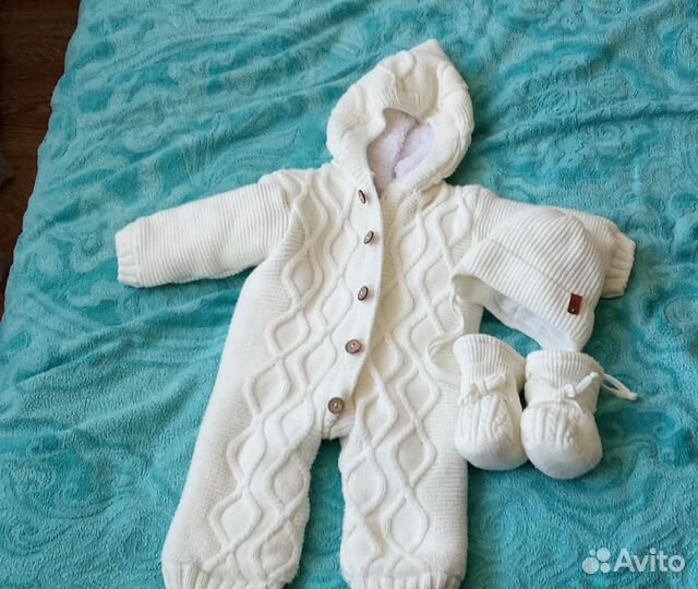 Комбинезон на выписку