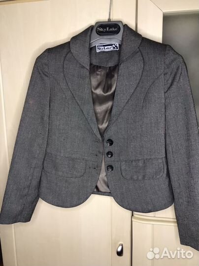 Костюм пиджак и юбка