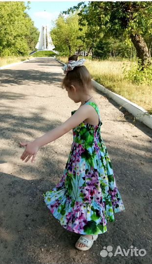 Платье из ткани Dolce Gabbana девочке