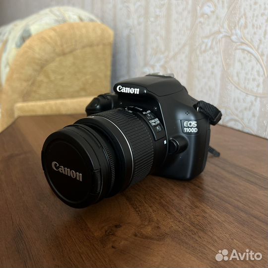 Зеркальный фотоаппарат Canon EOS 1100D