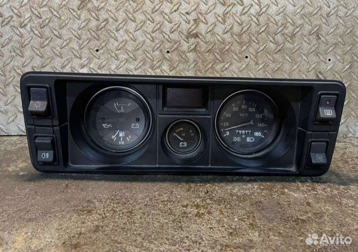 Приборная панель ваз 2105