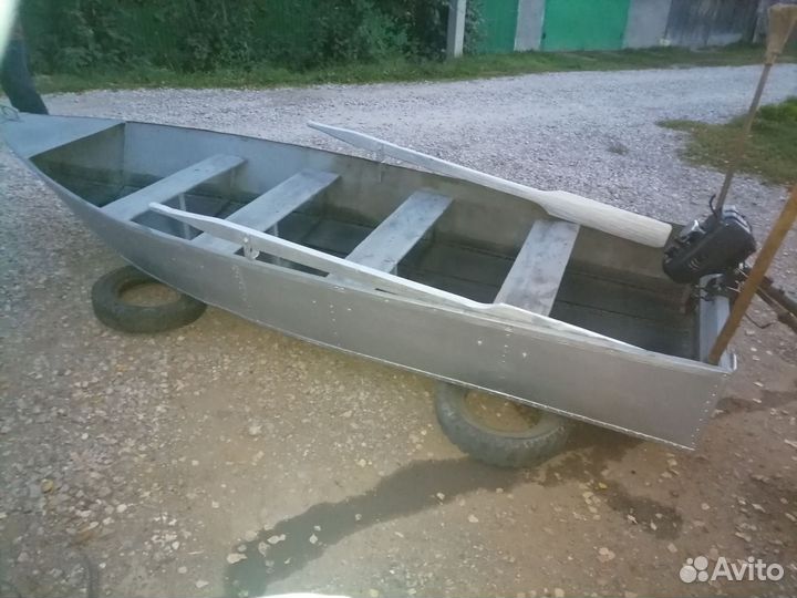 Лодка алюминиевая нерегистрат