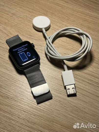 Apple Watch SE 40 mm акб 96%