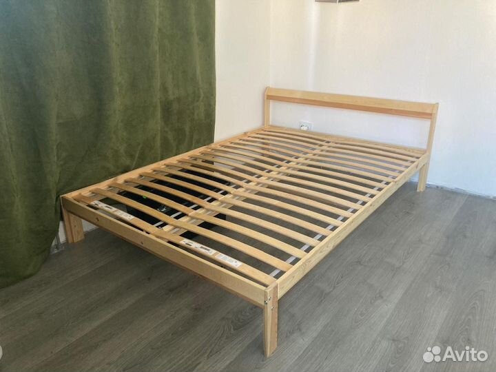 Кровать двухспальная IKEA 140 200