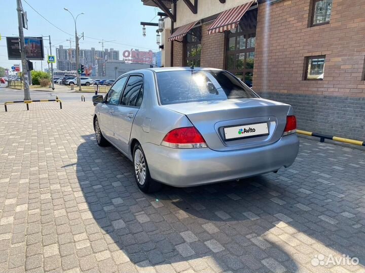 Mitsubishi Lancer 1.6 МТ, 2005, 217 730 км