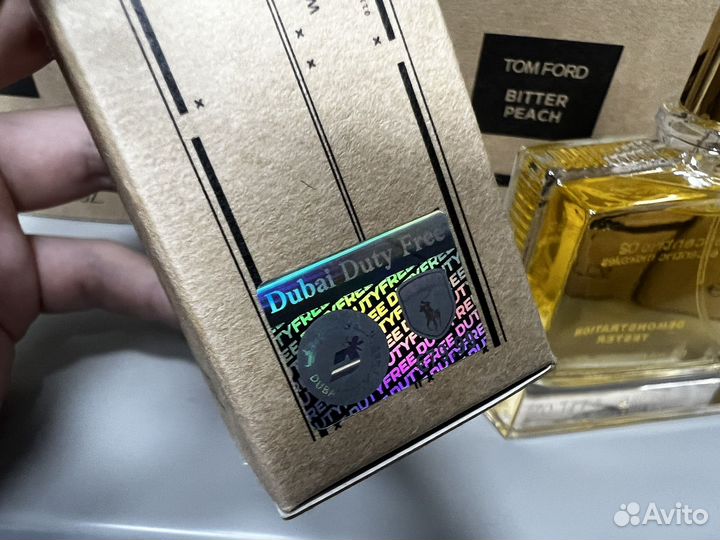 Escentric molecules 02