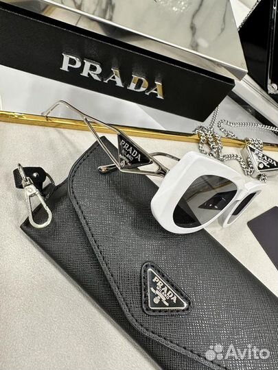 Очки prada