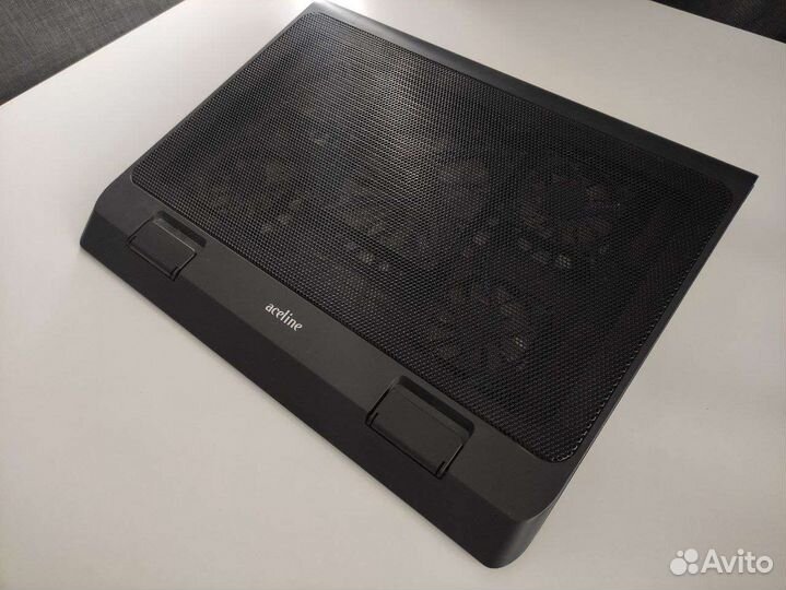 Подставка с охлаждением для ноутбука