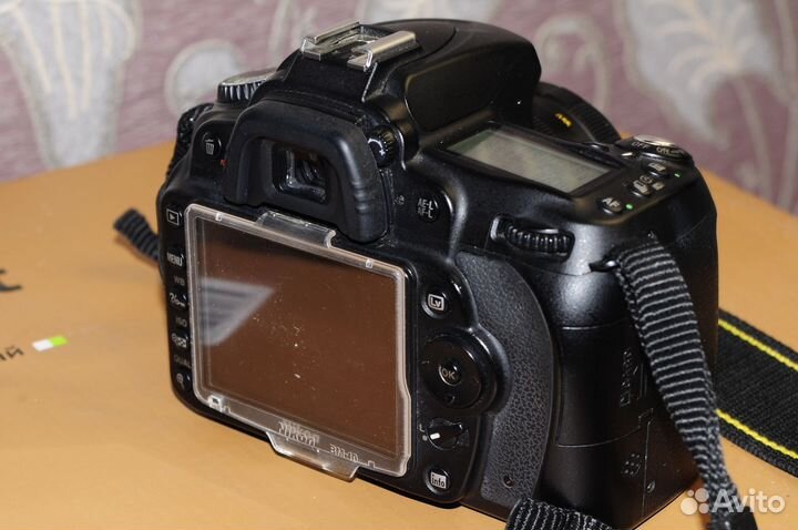 Зеркальный фотоаппарат nikon D90