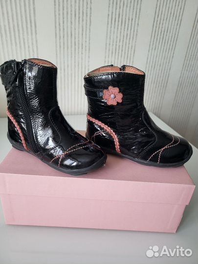 Сапожки для девочки