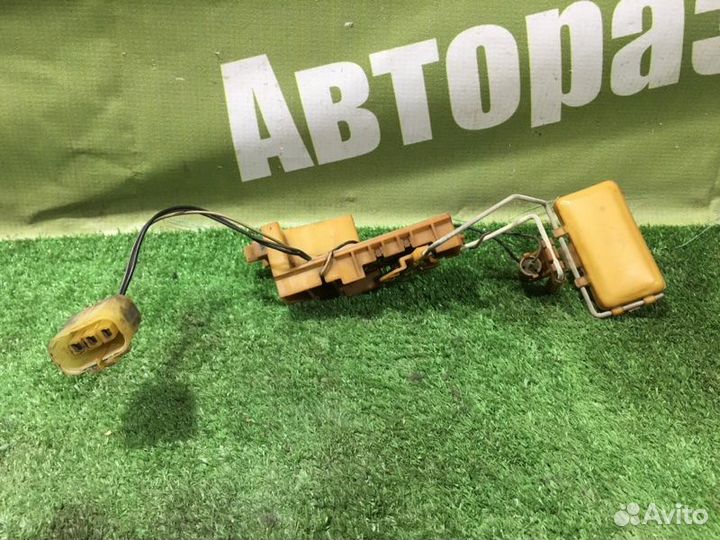 Датчик уровня топлива Nissan Bluebird U13 SR18DE