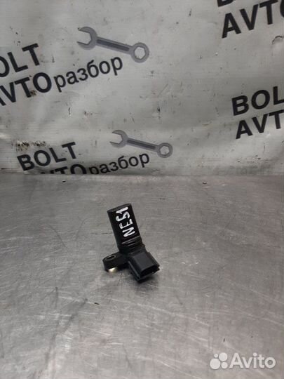 Датчик положения коленвала Nissan Elgrand ME51