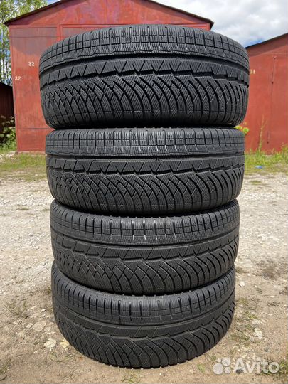 Michelin Alpin A4 235/50 R18