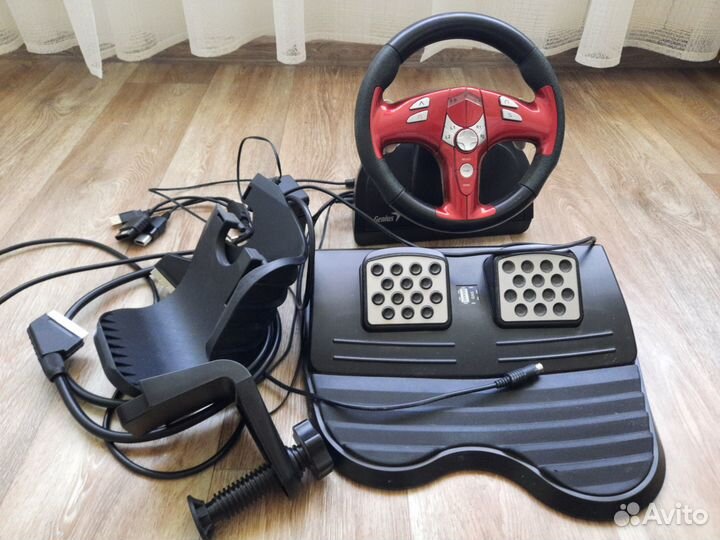 Игровой руль trio racer FF от Genius
