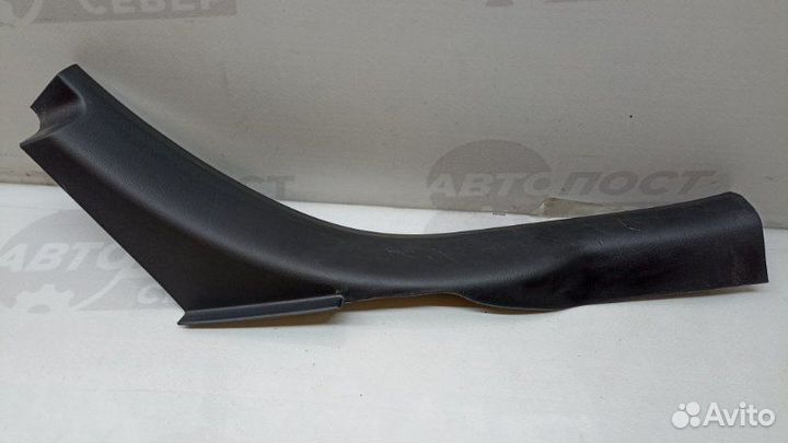 Накладка на порог салона задняя левая Nissan