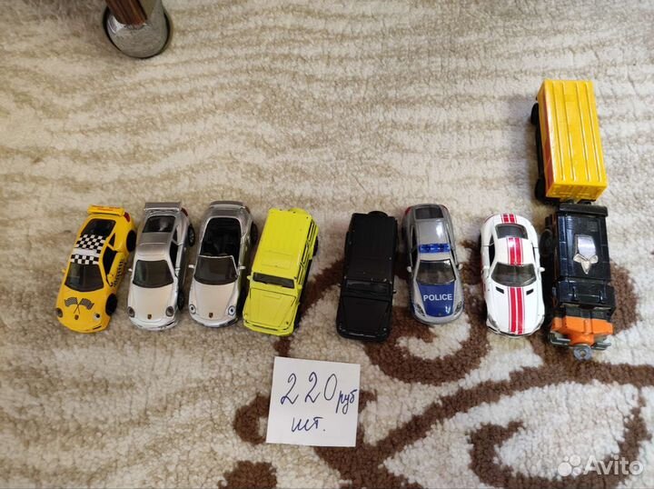 Коллекционные машинки 1 43