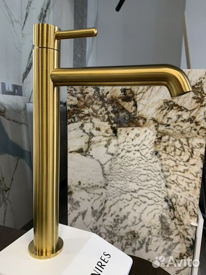 Смеситель высокий для раковины Omnires Y