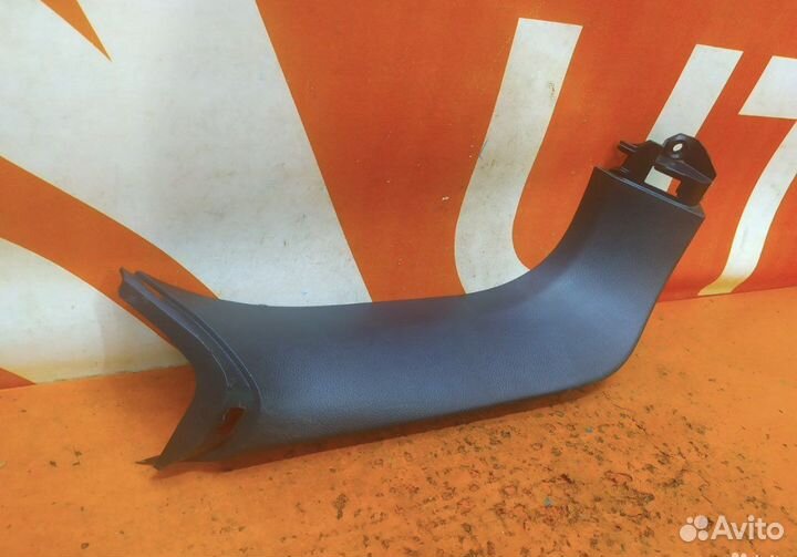 Накладка двери багажника левая правая Hyndai Santa