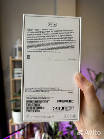 iPhone 11, 64 ГБ