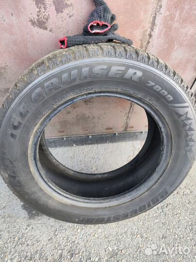 Bridgestone Ice Cruiser 7000 225/65 R17 106T