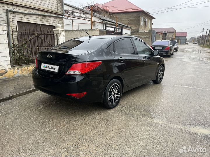 Hyundai Solaris 1.6 AT, 2016, 214 000 км