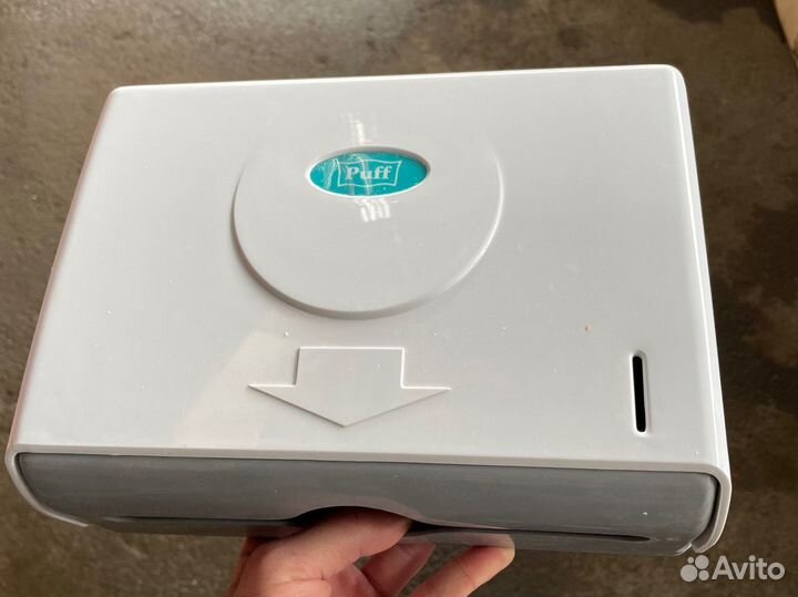 Диспенсеры для бумажных полотенец