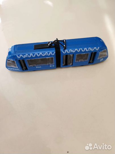 Модель поезд, машина, трамвай