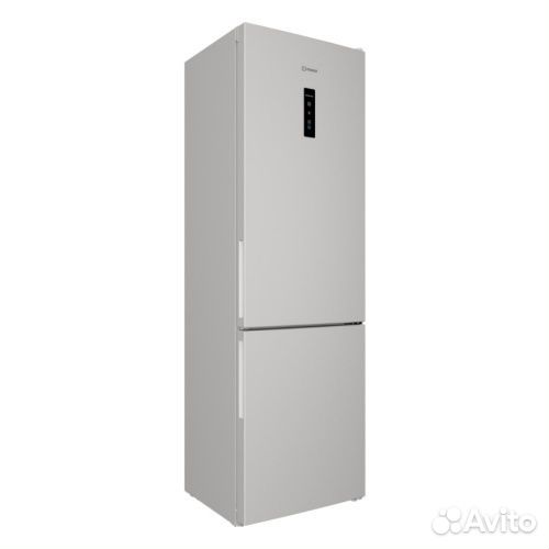 Холодильник Indesit ITR 5200 W белый