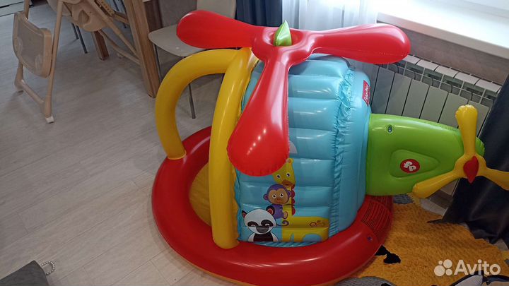 Детский надувной домик