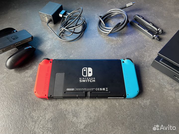 Nintendo Switch + 300 игр