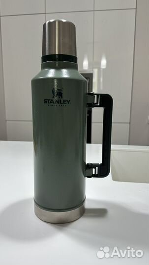 Термос Stanley Classic 2.3L