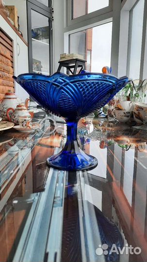 Ваза для фруктов на ножке СССР цветное стекло