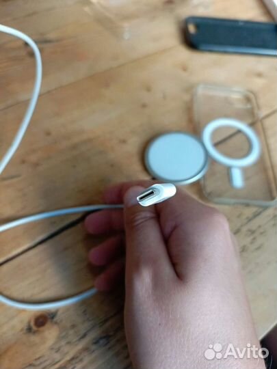 Зарядное устройство для iPhone