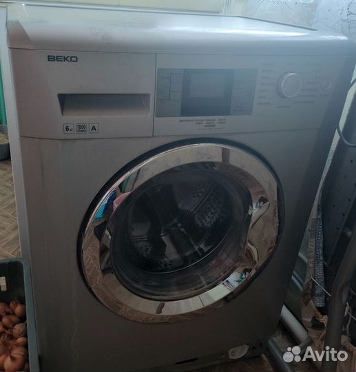 Стиральная машина Веко автомат с баком