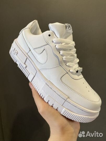 Кроссовки Nike